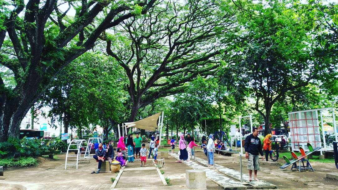 Taman Trunojoyo, Taman Rindang di Tengah Kota - Berita Malang Raya