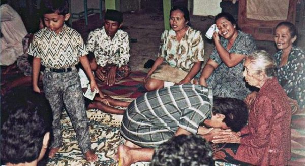 Tradisi Lebaran tempo dulu di Malang (C) EKO