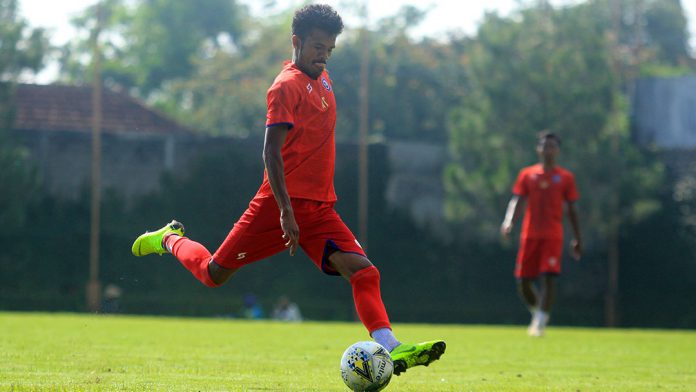 Pemain Arema yang Digosipkan Akan Dipinjamkan Tak Lagi Ikut Latihan