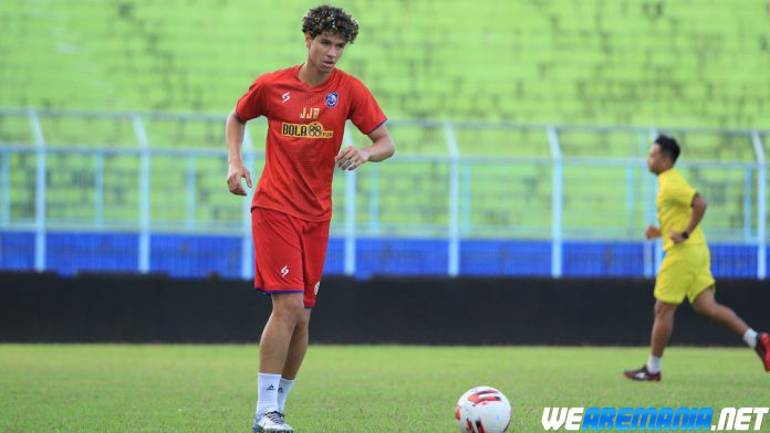 Arema dan Persija Jakarta Bisa Tukar Pemain Asing